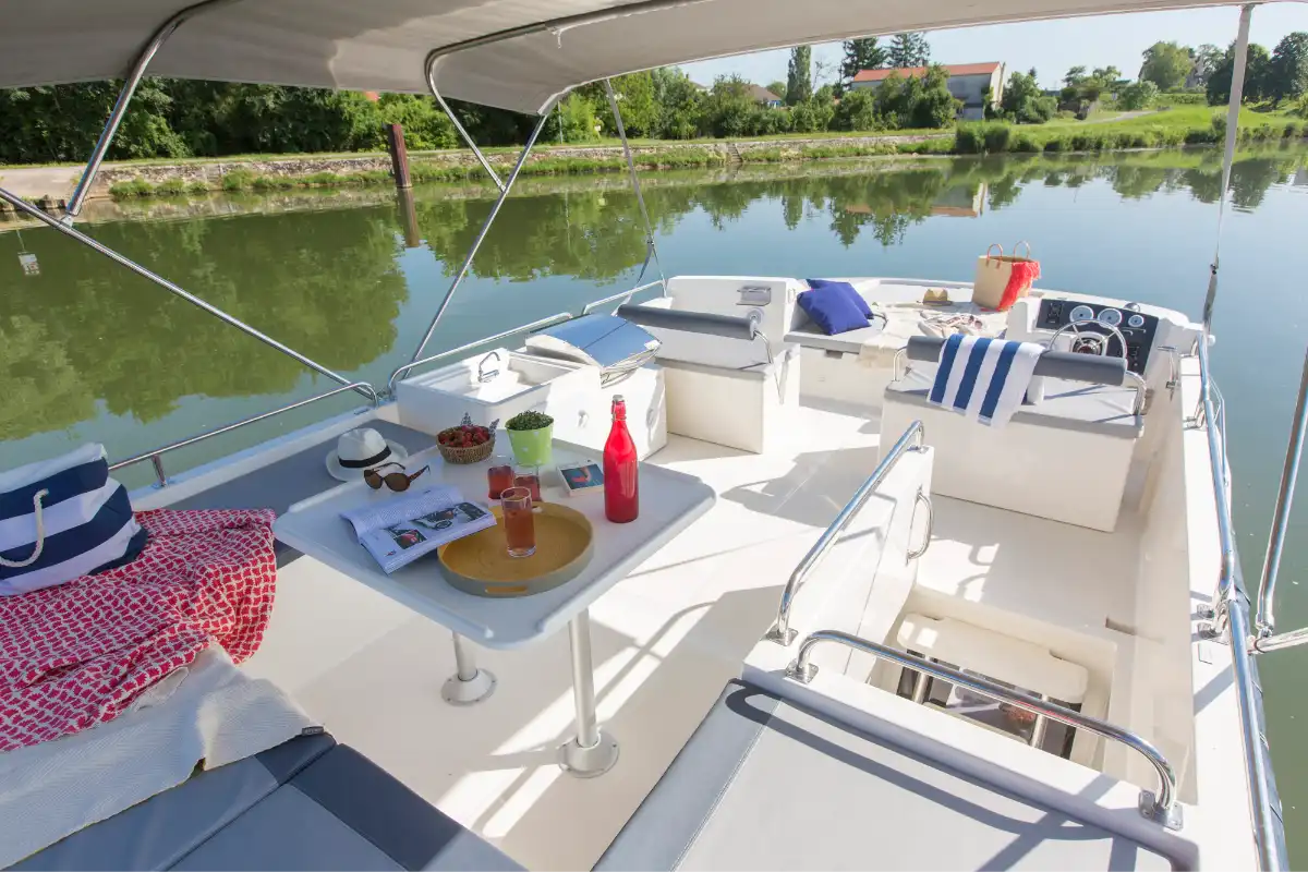 Cruising the Trent-Severn 1