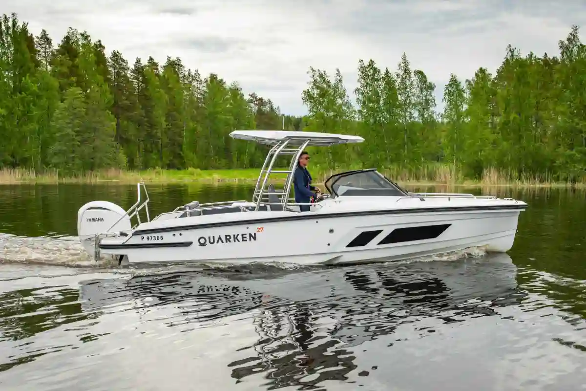 quarken-27-t-top-side-shot